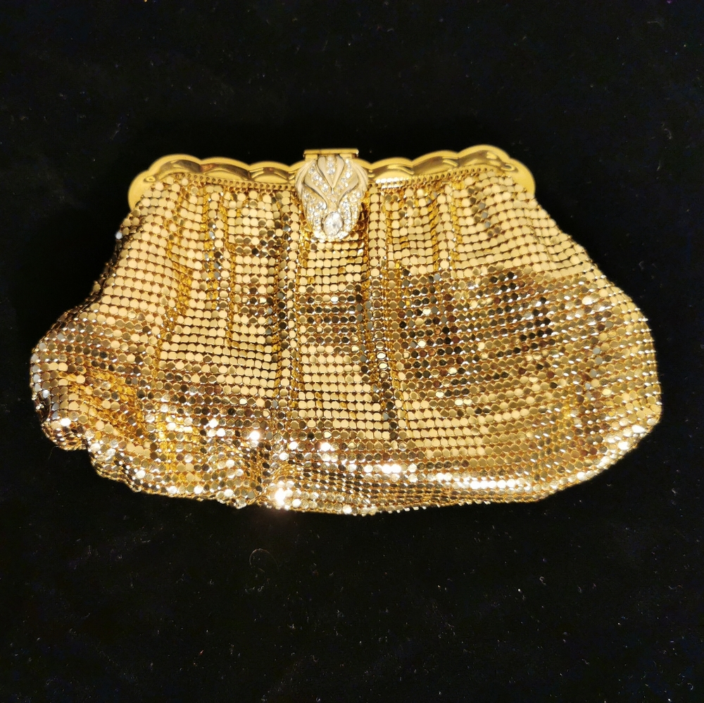 Vintage Whiting & Davis clutch